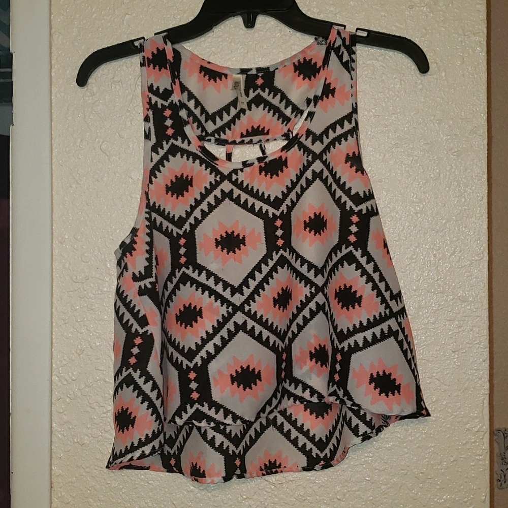 Live 4 truth medium women pink/black sleeveless shirt